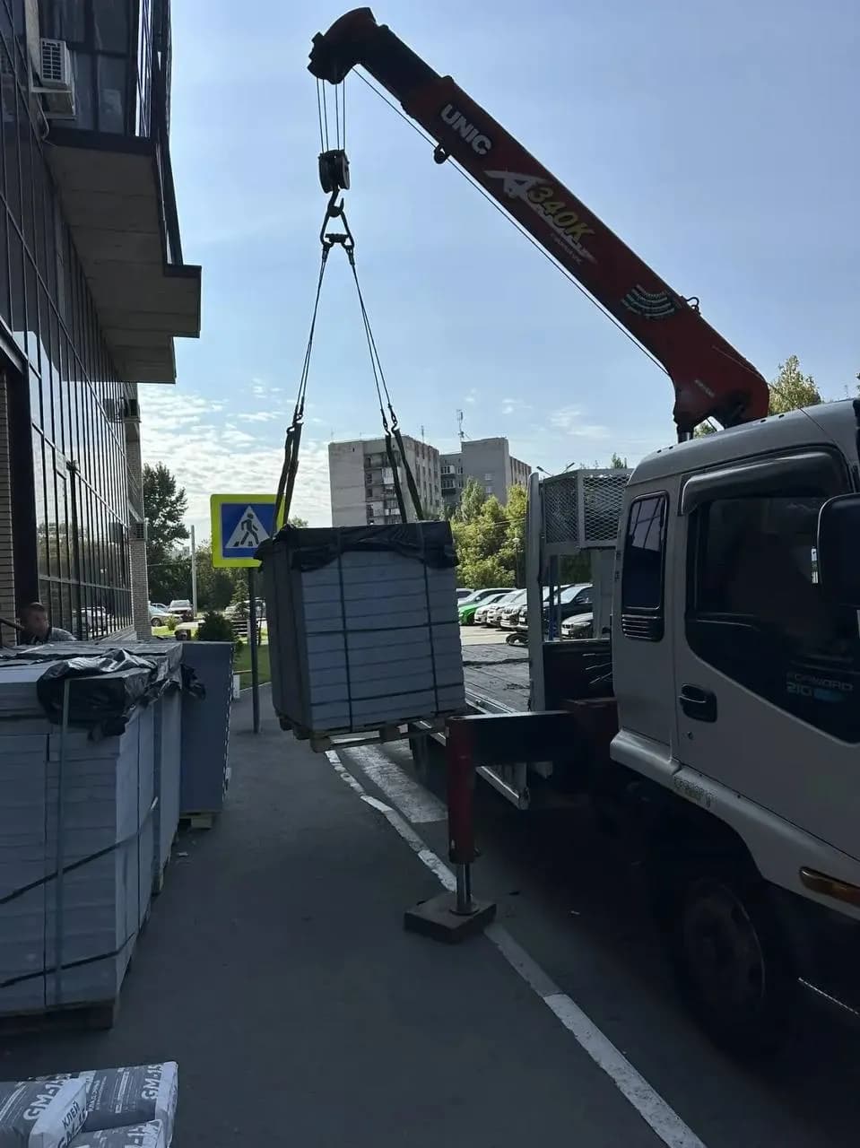 Перевозка грузов манипулятором - пример работы 8